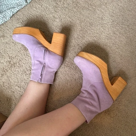 Charlotte Stone Paz Boots - Picture 7 of 9